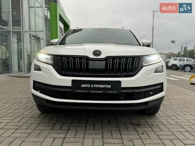 Шкода Kodiaq 2017 в Киеве на Automoto.ua Белый Шкода Kodiaq, объемом двигателя 1.98 л и пробегом 213 тыс. км за 19950 $, фото 9 на Automoto.ua