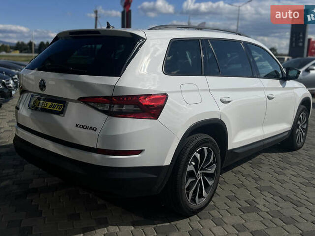 Белый Шкода Kodiaq, объемом двигателя 1.97 л и пробегом 310 тыс. км за 25500 $, фото 6 на Automoto.ua
