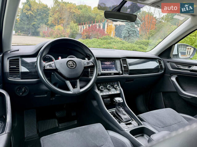Білий Шкода Kodiaq, об'ємом двигуна 1.98 л та пробігом 125 тис. км за 23800 $, фото 17 на Automoto.ua
