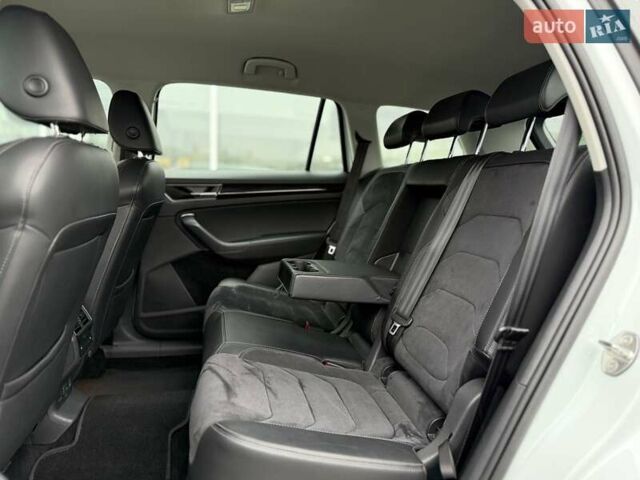 Белый Шкода Kodiaq, объемом двигателя 1.97 л и пробегом 174 тыс. км за 24100 $, фото 13 на Automoto.ua