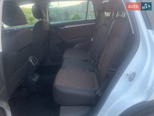 Белый Шкода Kodiaq, объемом двигателя 2 л и пробегом 244 тыс. км за 22800 $, фото 19 на Automoto.ua