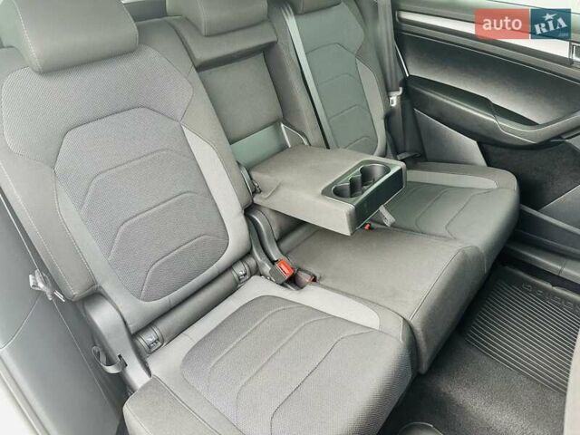 Белый Шкода Kodiaq, объемом двигателя 1.98 л и пробегом 250 тыс. км за 19500 $, фото 26 на Automoto.ua