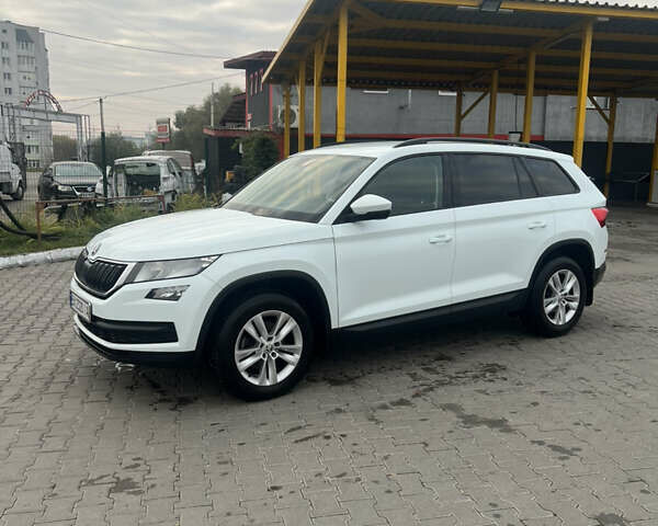 Білий Шкода Kodiaq, об'ємом двигуна 1.97 л та пробігом 239 тис. км за 23500 $, фото 7 на Automoto.ua