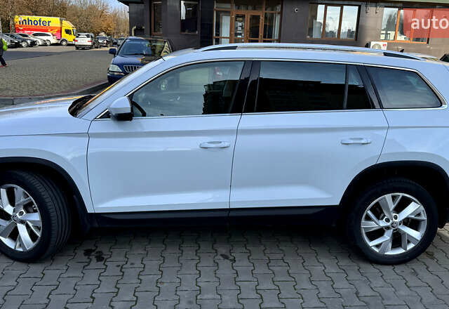 Белый Шкода Kodiaq, объемом двигателя 1.97 л и пробегом 296 тыс. км за 26500 $, фото 3 на Automoto.ua