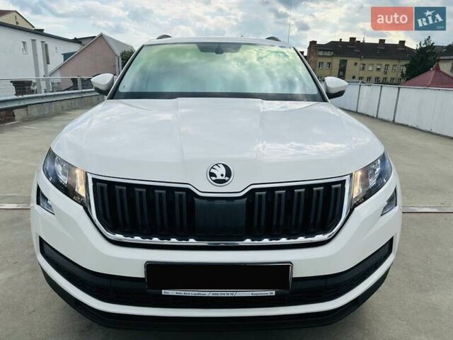 Белый Шкода Kodiaq, объемом двигателя 1.98 л и пробегом 250 тыс. км за 19500 $, фото 6 на Automoto.ua