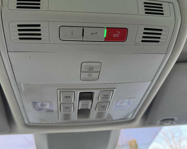 Белый Шкода Kodiaq, объемом двигателя 1.97 л и пробегом 296 тыс. км за 26500 $, фото 18 на Automoto.ua