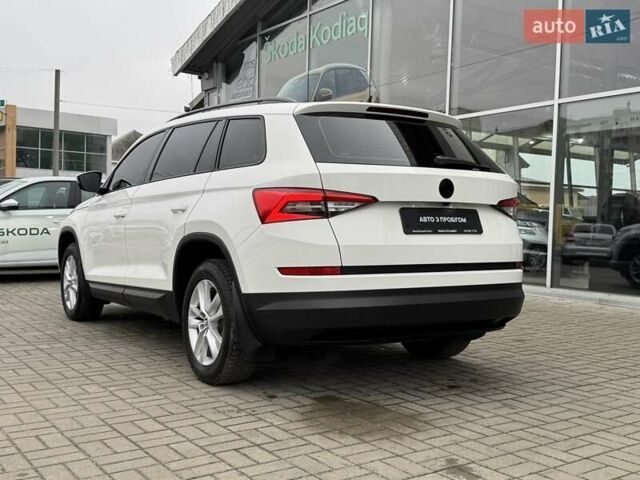 Шкода Kodiaq 2017 в Киеве на Automoto.ua Белый Шкода Kodiaq, объемом двигателя 1.98 л и пробегом 213 тыс. км за 19950 $, фото 4 на Automoto.ua