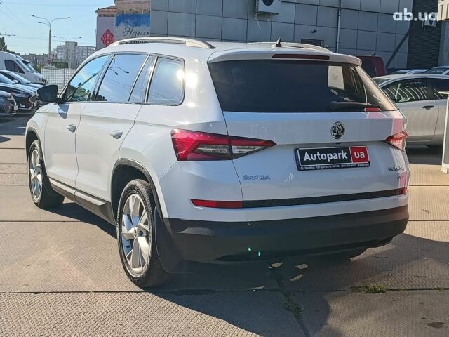 Белый Шкода Kodiaq, объемом двигателя 2 л и пробегом 125 тыс. км за 29790 $, фото 8 на Automoto.ua