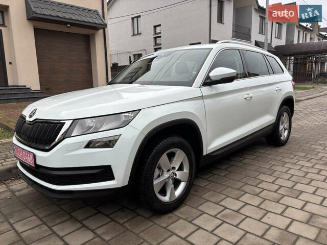 Білий Шкода Kodiaq, об'ємом двигуна 2 л та пробігом 240 тис. км за 21950 $, фото 3 на Automoto.ua
