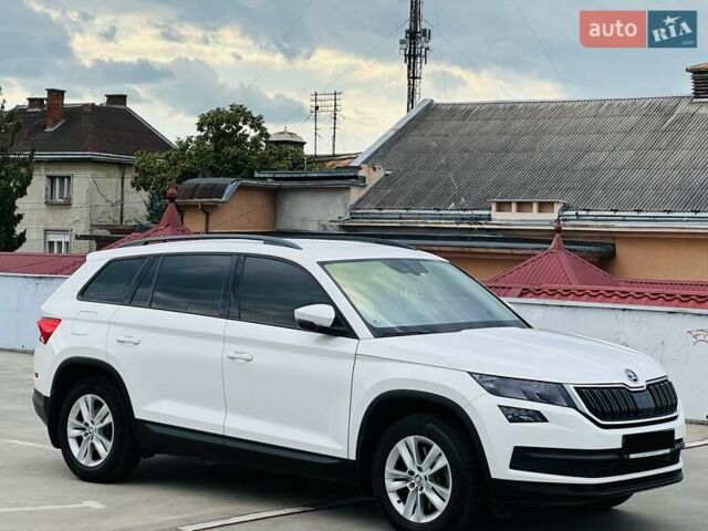 Белый Шкода Kodiaq, объемом двигателя 1.98 л и пробегом 250 тыс. км за 19500 $, фото 22 на Automoto.ua