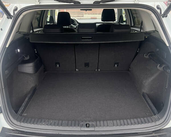 Білий Шкода Kodiaq, об'ємом двигуна 1.97 л та пробігом 239 тис. км за 23500 $, фото 18 на Automoto.ua
