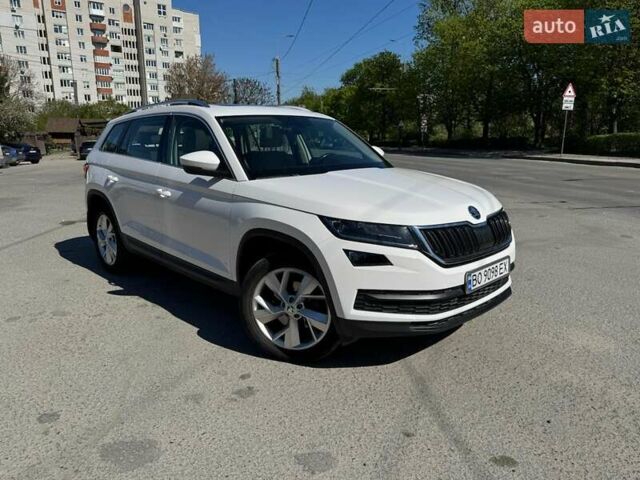Белый Шкода Kodiaq, объемом двигателя 1.97 л и пробегом 65 тыс. км за 31000 $, фото 1 на Automoto.ua