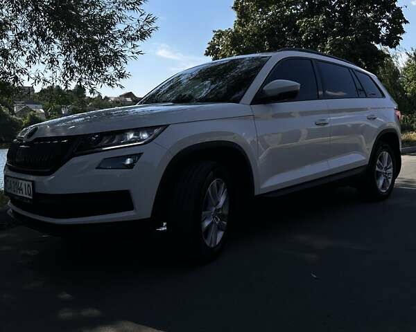 Белый Шкода Kodiaq, объемом двигателя 1.98 л и пробегом 207 тыс. км за 24000 $, фото 1 на Automoto.ua