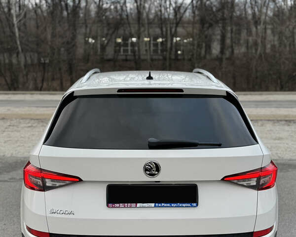 Белый Шкода Kodiaq, объемом двигателя 1.97 л и пробегом 184 тыс. км за 25900 $, фото 16 на Automoto.ua