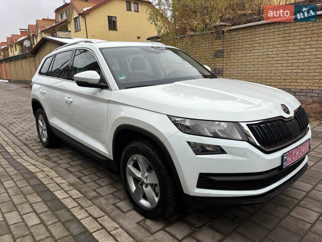 Білий Шкода Kodiaq, об'ємом двигуна 2 л та пробігом 240 тис. км за 21950 $, фото 4 на Automoto.ua