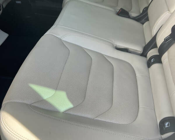 Белый Шкода Kodiaq, объемом двигателя 2 л и пробегом 140 тыс. км за 27200 $, фото 19 на Automoto.ua