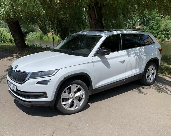 Белый Шкода Kodiaq, объемом двигателя 1.98 л и пробегом 140 тыс. км за 28700 $, фото 10 на Automoto.ua