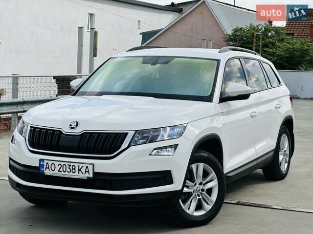 Белый Шкода Kodiaq, объемом двигателя 1.98 л и пробегом 248 тыс. км за 19900 $, фото 4 на Automoto.ua