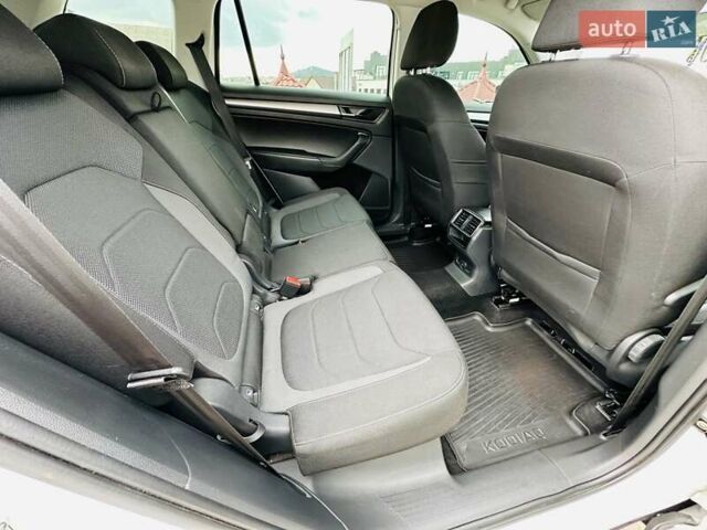 Белый Шкода Kodiaq, объемом двигателя 1.98 л и пробегом 250 тыс. км за 19500 $, фото 15 на Automoto.ua