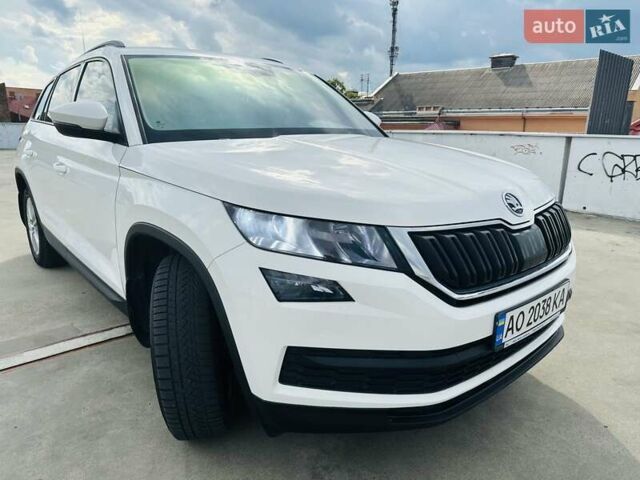 Белый Шкода Kodiaq, объемом двигателя 1.98 л и пробегом 248 тыс. км за 19900 $, фото 2 на Automoto.ua