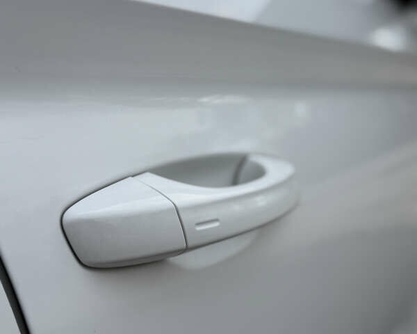 Белый Шкода Kodiaq, объемом двигателя 1.97 л и пробегом 184 тыс. км за 25900 $, фото 19 на Automoto.ua