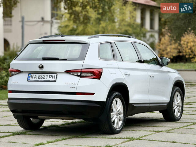 Білий Шкода Kodiaq, об'ємом двигуна 1.98 л та пробігом 125 тис. км за 23800 $, фото 7 на Automoto.ua
