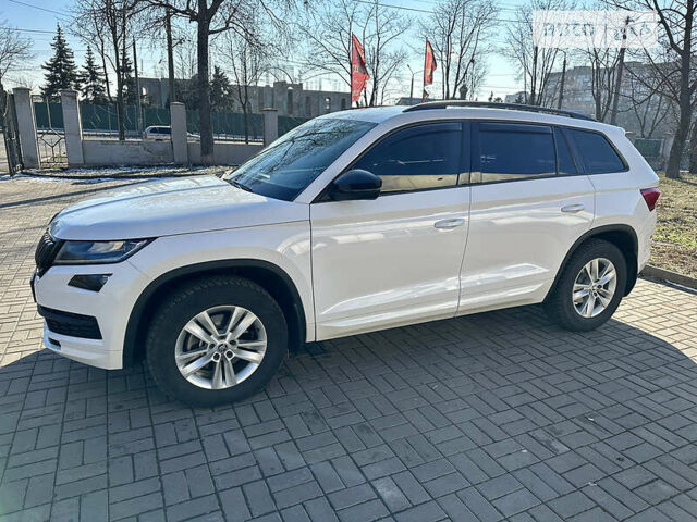 Білий Шкода Kodiaq, об'ємом двигуна 2 л та пробігом 173 тис. км за 26300 $, фото 8 на Automoto.ua