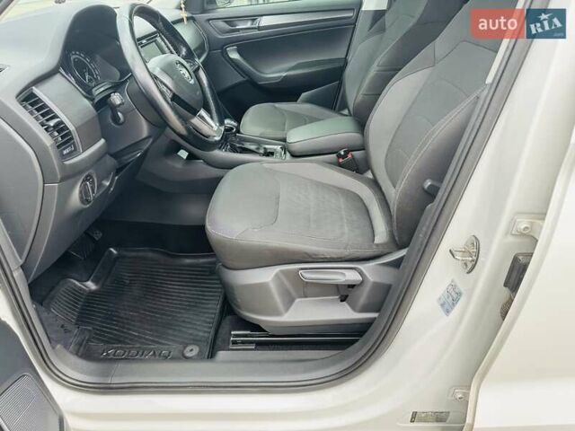 Белый Шкода Kodiaq, объемом двигателя 1.98 л и пробегом 248 тыс. км за 19900 $, фото 32 на Automoto.ua