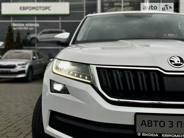 Білий Шкода Kodiaq, об'ємом двигуна 1.97 л та пробігом 152 тис. км за 26500 $, фото 1 на Automoto.ua