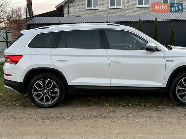Белый Шкода Kodiaq, объемом двигателя 1.97 л и пробегом 146 тыс. км за 28500 $, фото 3 на Automoto.ua