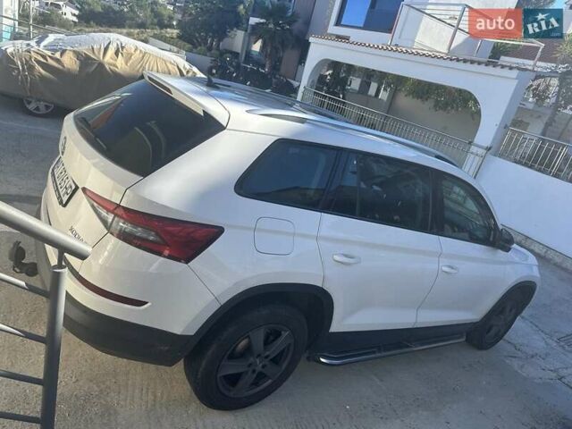 Білий Шкода Kodiaq, об'ємом двигуна 1.97 л та пробігом 277 тис. км за 27000 $, фото 17 на Automoto.ua