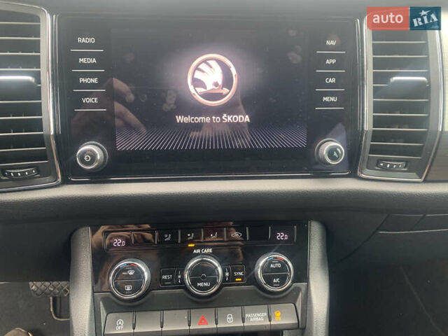 Белый Шкода Kodiaq, объемом двигателя 2 л и пробегом 244 тыс. км за 21950 $, фото 26 на Automoto.ua