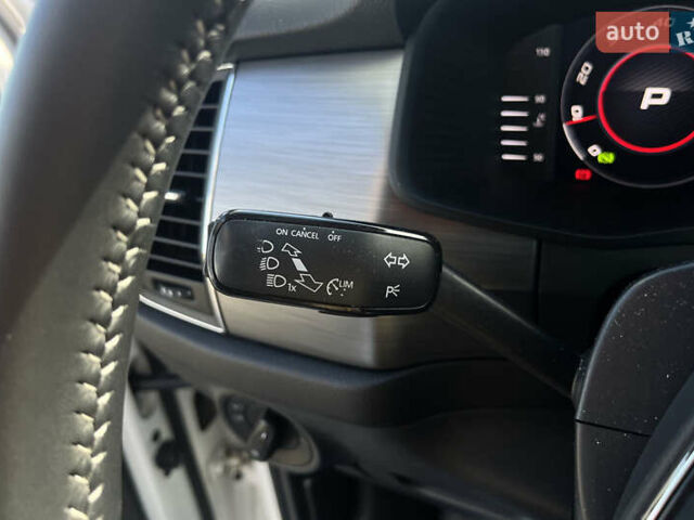 Белый Шкода Kodiaq, объемом двигателя 1.97 л и пробегом 310 тыс. км за 25500 $, фото 21 на Automoto.ua