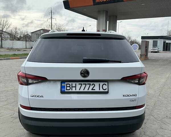 Белый Шкода Kodiaq, объемом двигателя 1.97 л и пробегом 136 тыс. км за 31000 $, фото 3 на Automoto.ua