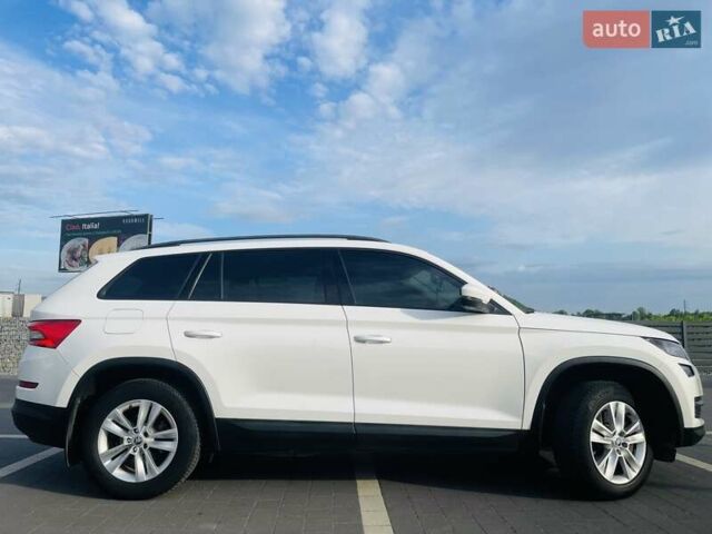 Белый Шкода Kodiaq, объемом двигателя 1.98 л и пробегом 250 тыс. км за 19500 $, фото 28 на Automoto.ua
