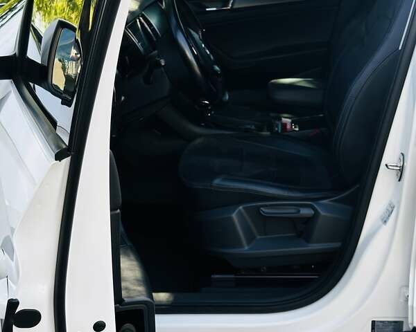 Белый Шкода Kodiaq, объемом двигателя 1.98 л и пробегом 207 тыс. км за 24000 $, фото 17 на Automoto.ua