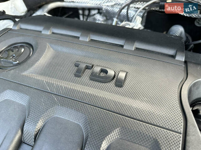 Білий Шкода Kodiaq, об'ємом двигуна 1.97 л та пробігом 187 тис. км за 24999 $, фото 8 на Automoto.ua