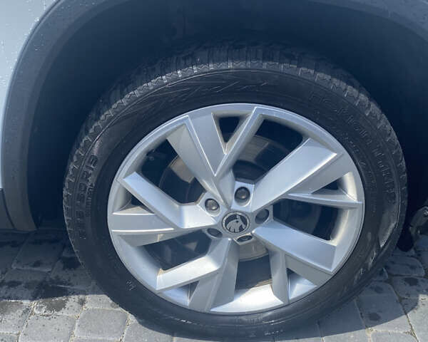 Белый Шкода Kodiaq, объемом двигателя 1.97 л и пробегом 270 тыс. км за 24000 $, фото 6 на Automoto.ua