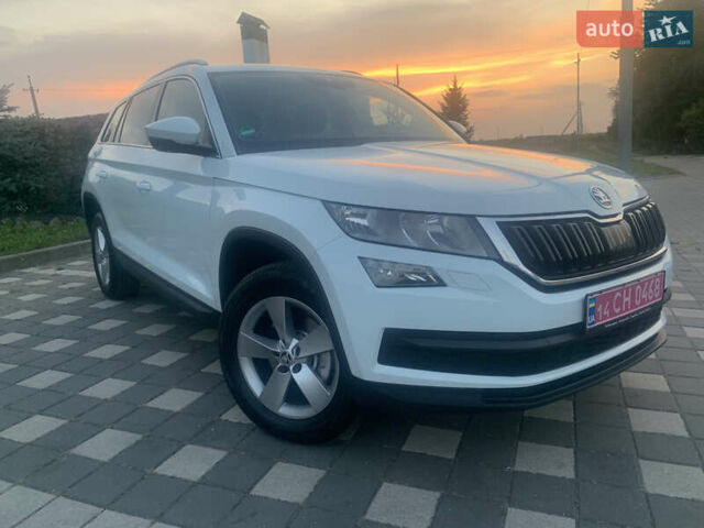 Белый Шкода Kodiaq, объемом двигателя 2 л и пробегом 244 тыс. км за 22800 $, фото 2 на Automoto.ua