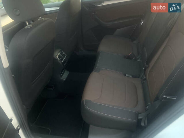 Белый Шкода Kodiaq, объемом двигателя 2 л и пробегом 244 тыс. км за 22800 $, фото 20 на Automoto.ua