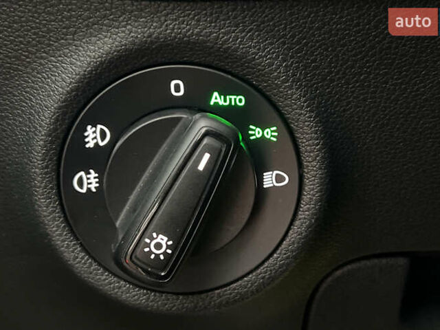 Белый Шкода Kodiaq, объемом двигателя 1.97 л и пробегом 147 тыс. км за 26900 $, фото 18 на Automoto.ua