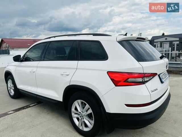 Белый Шкода Kodiaq, объемом двигателя 1.98 л и пробегом 248 тыс. км за 19900 $, фото 11 на Automoto.ua