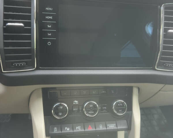 Белый Шкода Kodiaq, объемом двигателя 2 л и пробегом 140 тыс. км за 27200 $, фото 36 на Automoto.ua