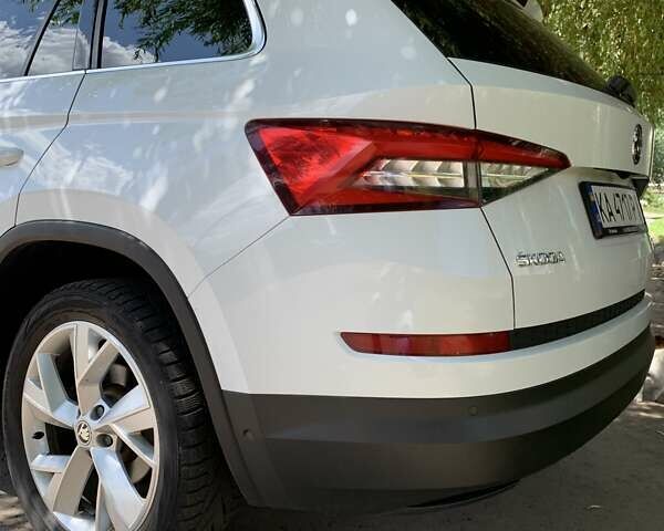 Белый Шкода Kodiaq, объемом двигателя 1.98 л и пробегом 140 тыс. км за 28700 $, фото 12 на Automoto.ua