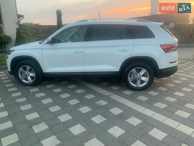 Белый Шкода Kodiaq, объемом двигателя 2 л и пробегом 244 тыс. км за 22800 $, фото 6 на Automoto.ua