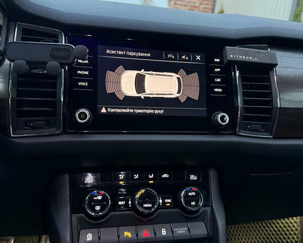 Белый Шкода Kodiaq, объемом двигателя 1.97 л и пробегом 146 тыс. км за 28500 $, фото 17 на Automoto.ua