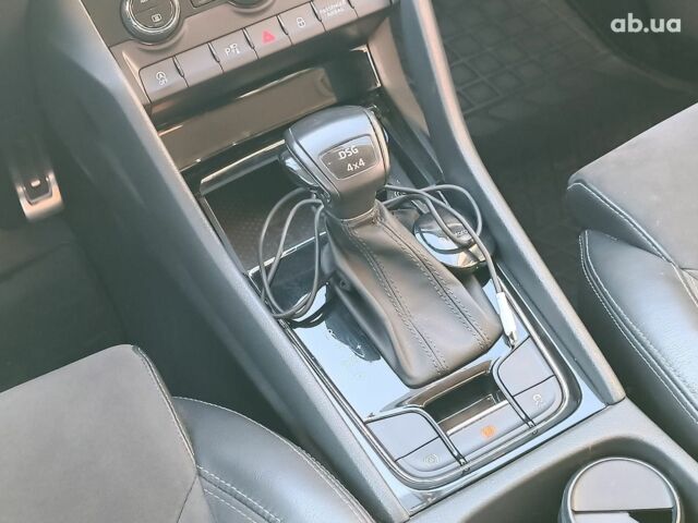 Белый Шкода Kodiaq, объемом двигателя 2 л и пробегом 125 тыс. км за 29790 $, фото 14 на Automoto.ua