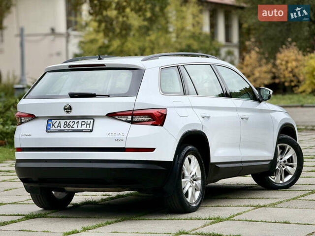 Білий Шкода Kodiaq, об'ємом двигуна 1.98 л та пробігом 125 тис. км за 23800 $, фото 1 на Automoto.ua