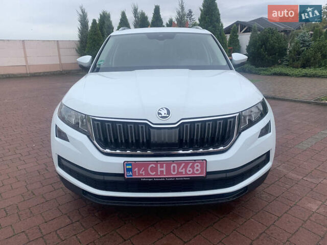 Белый Шкода Kodiaq, объемом двигателя 2 л и пробегом 244 тыс. км за 21950 $, фото 2 на Automoto.ua