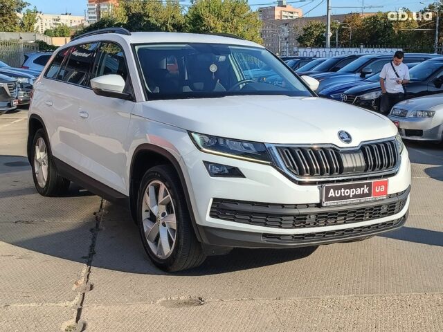 Белый Шкода Kodiaq, объемом двигателя 2 л и пробегом 125 тыс. км за 29790 $, фото 5 на Automoto.ua